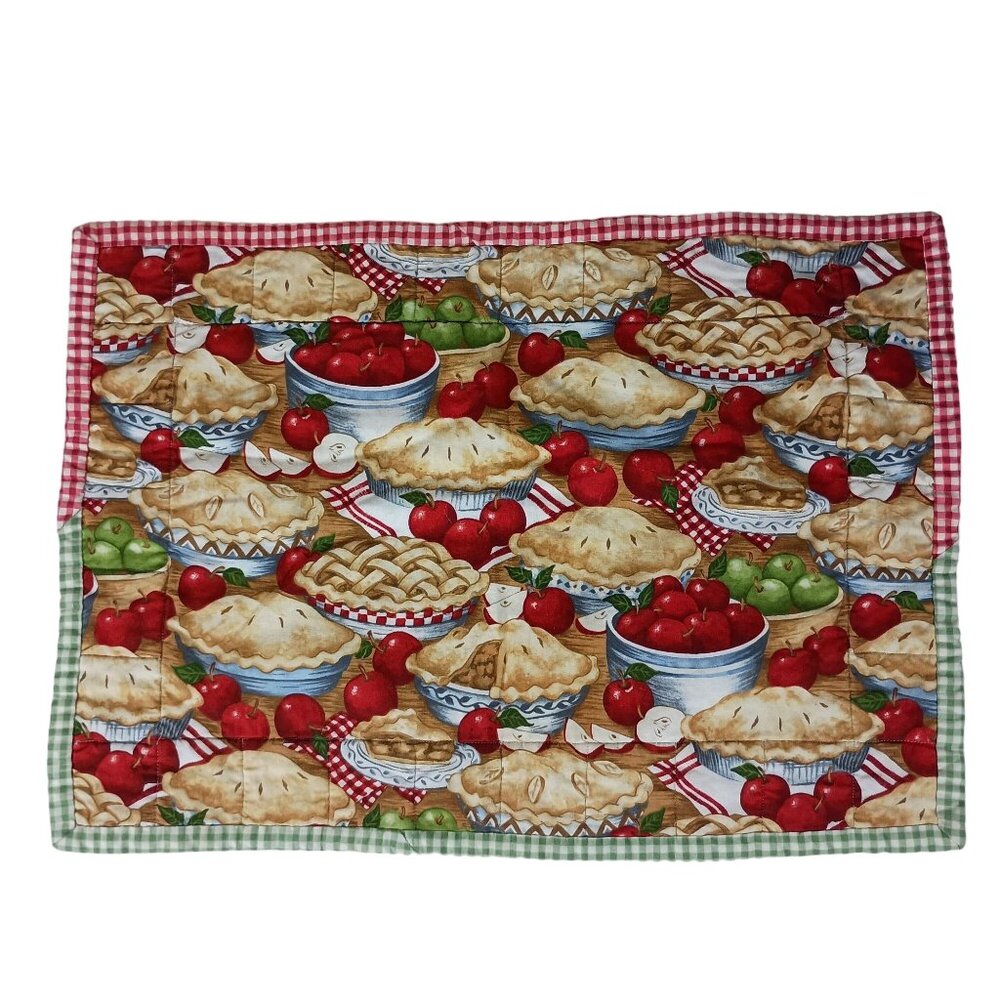 Handcrafted Apple Pie Gingham Quilted Table Mat - Picture 2 of 9